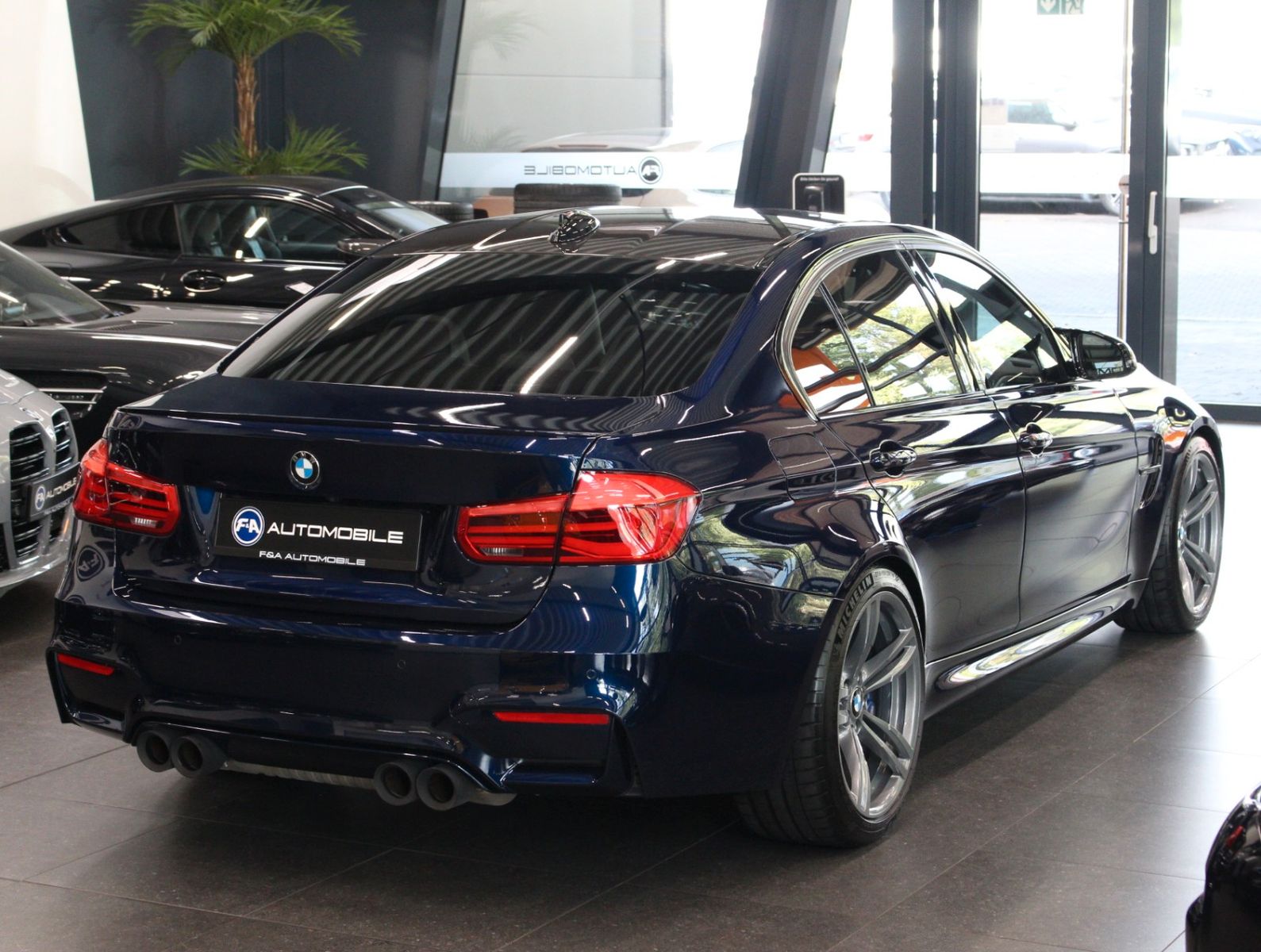 Fahrzeugabbildung BMW M3 LCI Tansanitblau*H&K*HUD*DE*TOP