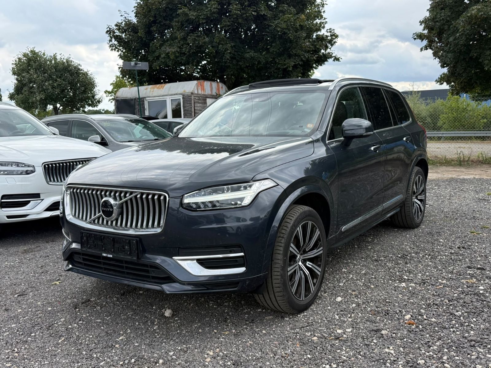 Volvo XC90 - 1