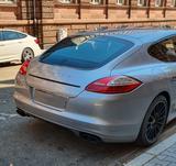 Porsche Panamera GTS, 1. Hand, Approved 04/2027 - silberne Porsche Panamera