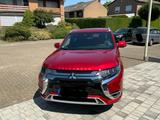 Mitsubishi Outlander 2.4 MIVEC PLUG-IN HYBRID 4WD Top Top - Mitsubishi Outlander in Aachen