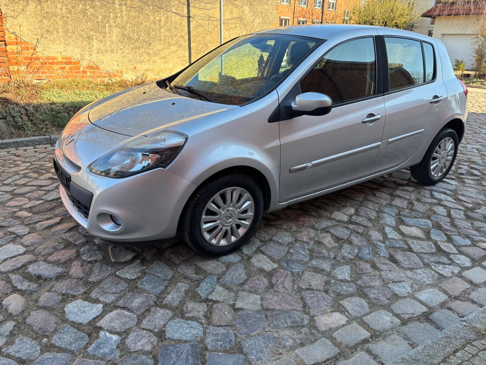 Renault Clio III Dynamique Inspektion NEU