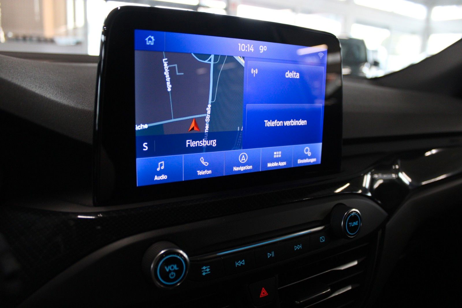 Fahrzeugabbildung Ford Focus ST-Line X Turnier AHK LED NAVI CAM WinterP