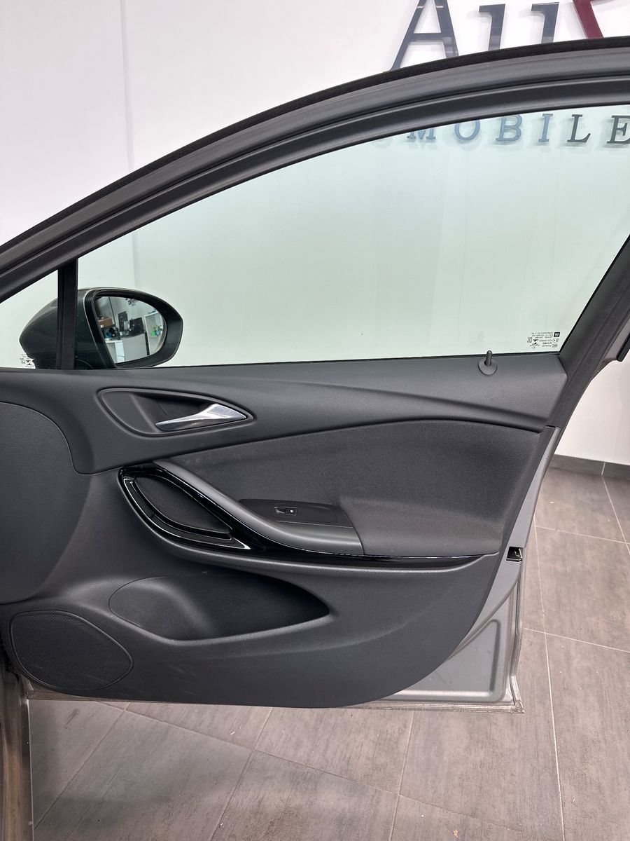 Fahrzeugabbildung Opel Astra 1.4 Turbo NAV+KAM+SHZ+PDC+KLIMA+TEMPOMAT