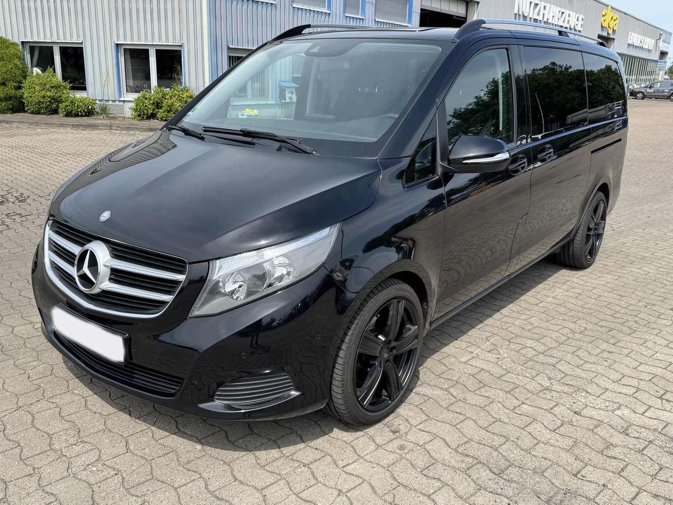 MERCEDES-BENZ V 220 CDI, EDITION lang, 7 Sitze, Klima, AHK