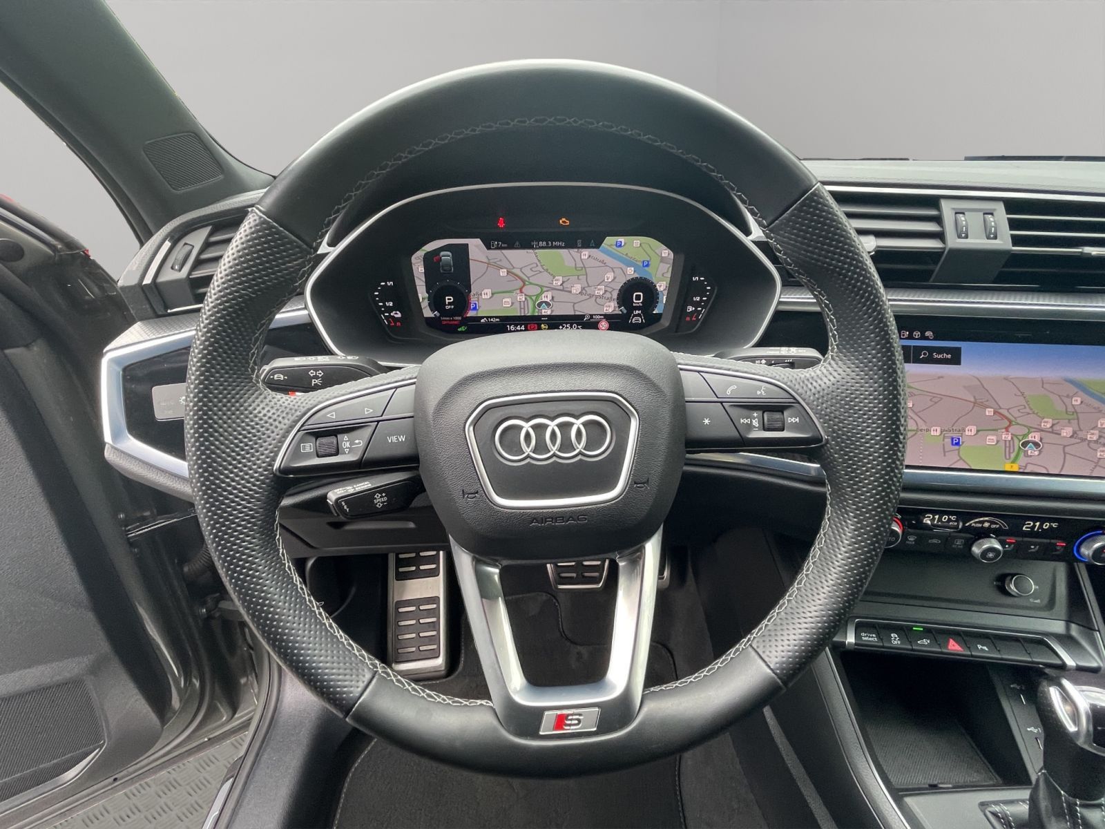 Audi Q3 SB 45 TFSI e S line Matrix AHK Kamera Navi foto 11