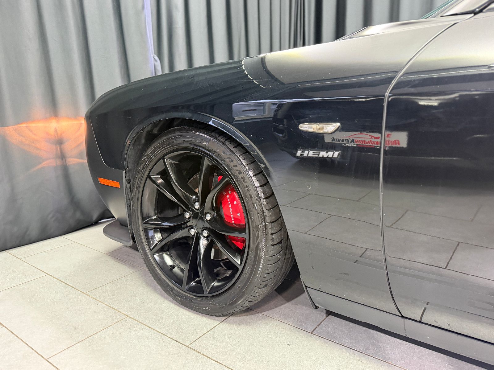 Fahrzeugabbildung Dodge Challenger 5.7 RT|LEDER|NAVI|SCHIEBEDACH|