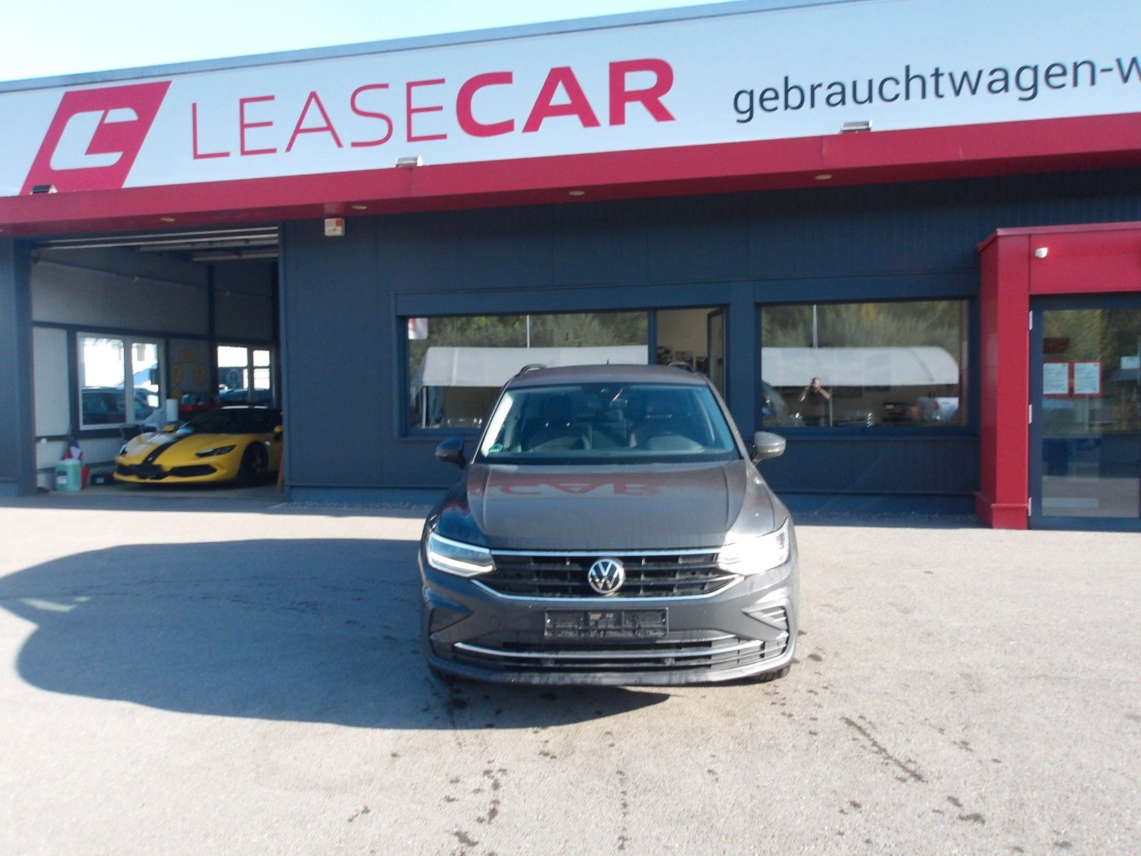 Volkswagen Tiguan Life DSG *LED*NAVI*AHV*EXP. 13990* imagem 2