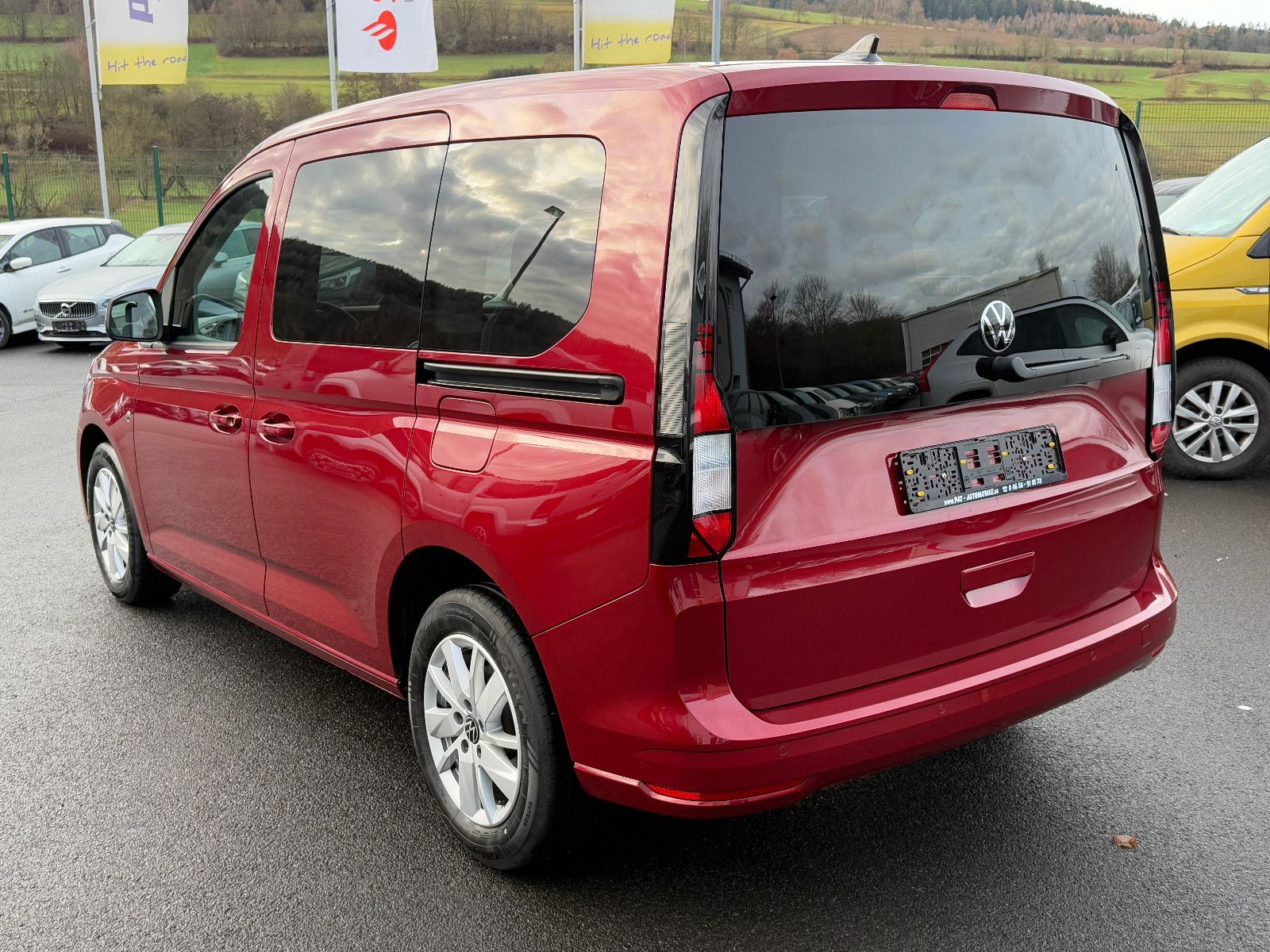 Fahrzeugabbildung Volkswagen Caddy Life TDI DSG DAB GRA Navi SHZ PDC Vorb.AHK