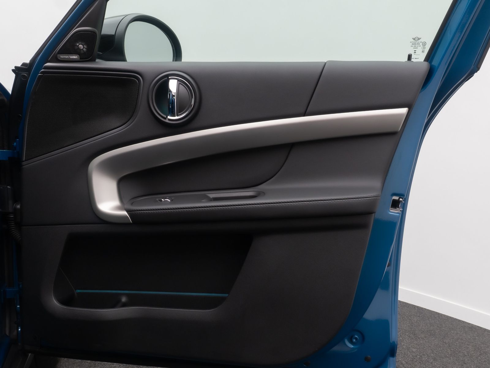 Fahrzeugabbildung MINI John Cooper Works Countryman ALL4 HUD H/K Voll
