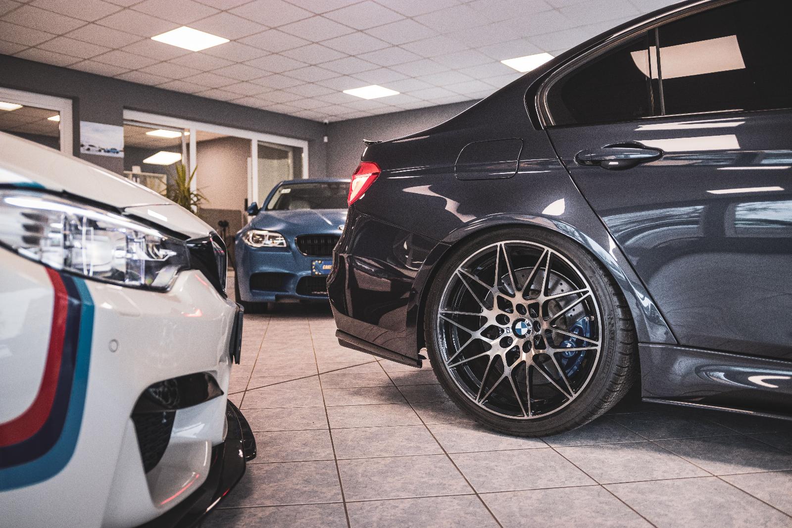 showroom-image-bottom