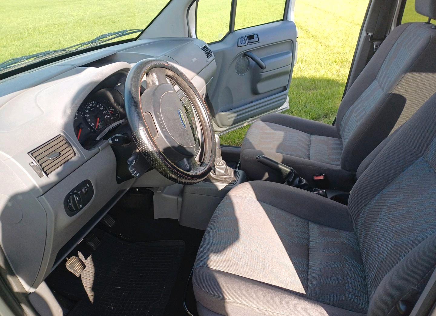 Ford Tourneo 2005 — photo 7