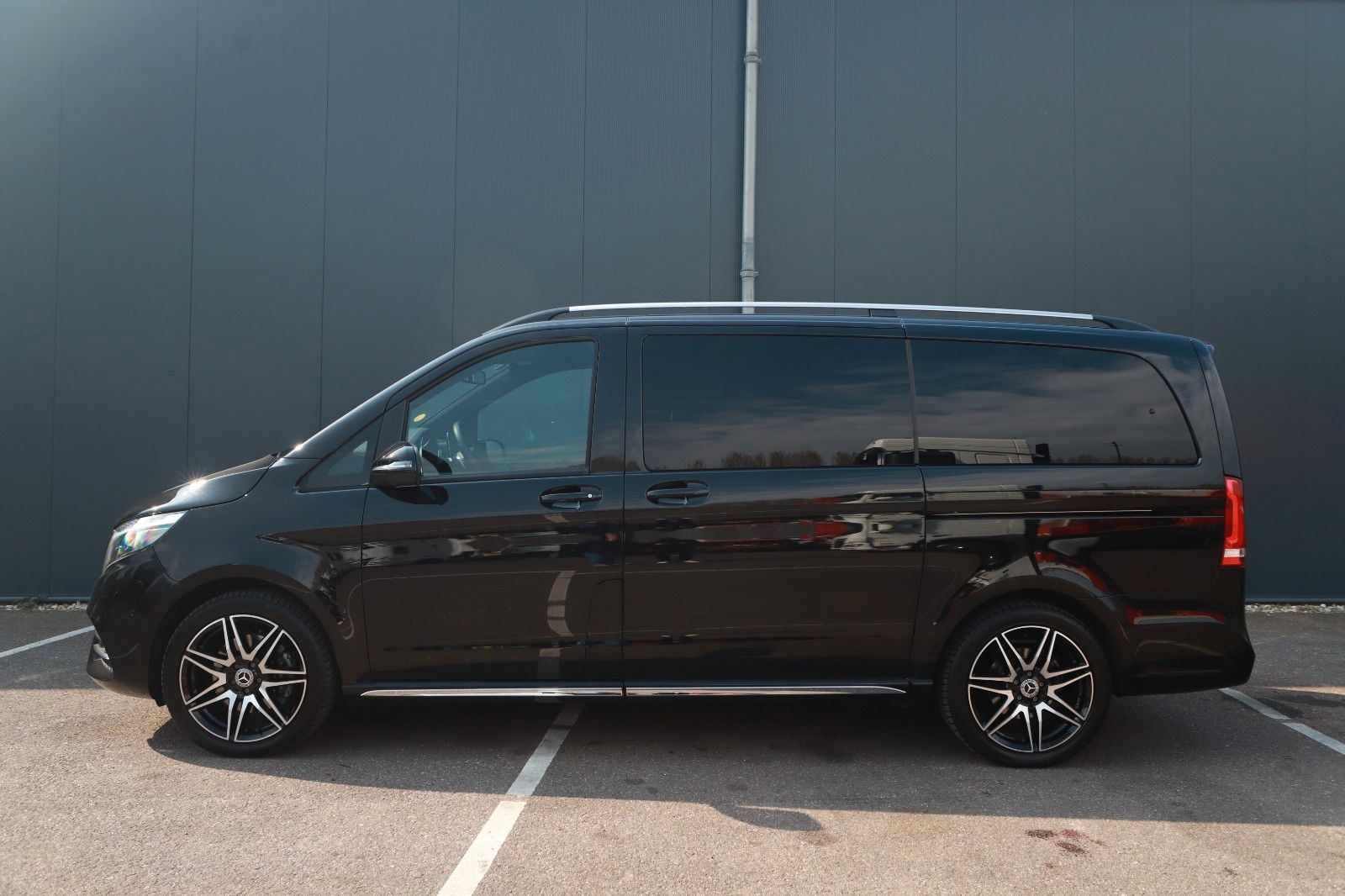 Mercedes-Benz V 300d EXCLUSIVE 4-MATIC AIRMATIC CAPTAIN SEATS