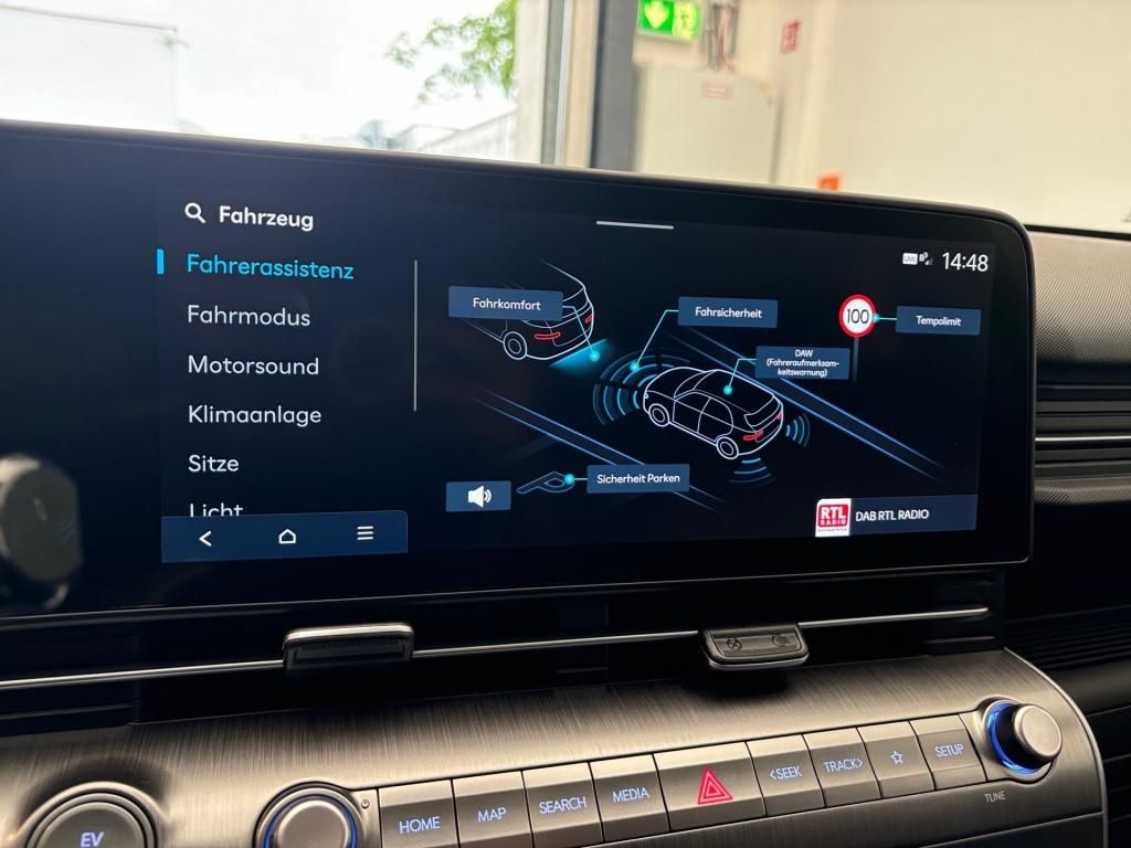 Fahrzeugabbildung Hyundai KONA Elektro (SX2) 65,4kWh Prime HUD SpurH ACC