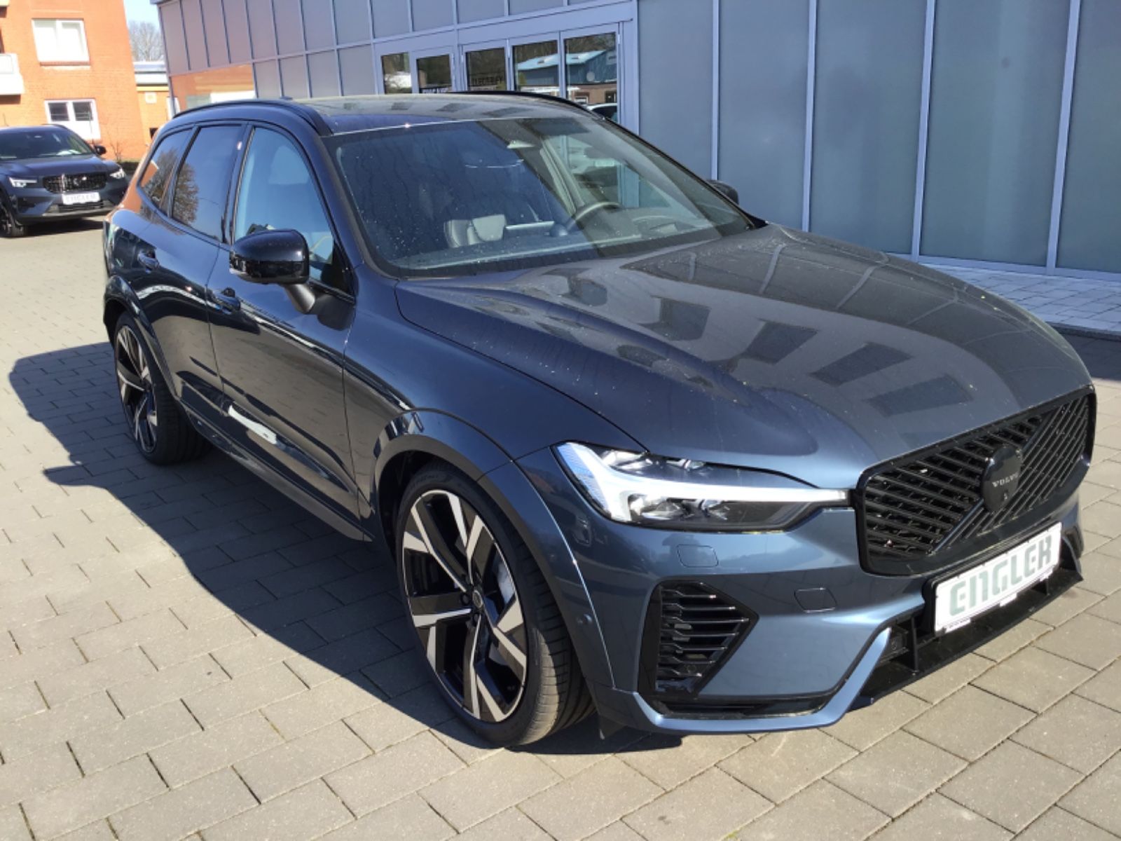 Volvo XC60 Ultra Black Edition Recharge Plug-In Hybrid imagem 3