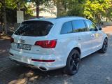 Audi Q7 3.0 TDI Quattro*7 Sitzer*V12-PAKET  - Audi: V12 TDI