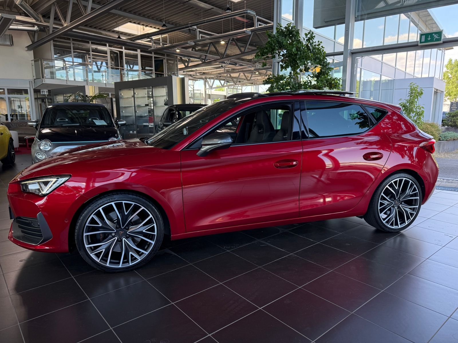 Fahrzeugabbildung CUPRA Leon VZ PANO BEATS ACC RFK