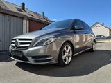 Mercedes-Benz B -Klasse B 200 CDI/sportpaket/bixennon/navi/ahk - Mercedes-Benz B 200: Cdi Sport
