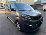 Peugeot Traveller L 2 Rollstuhlrampe + Hub-Schwenksitz - gebrauchte Peugeot Traveller aus dem Jahr 2021
