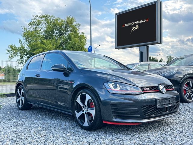 Volkswagen GolfVII GTI Performance/Pano/Keyless/ACC/1. Hand