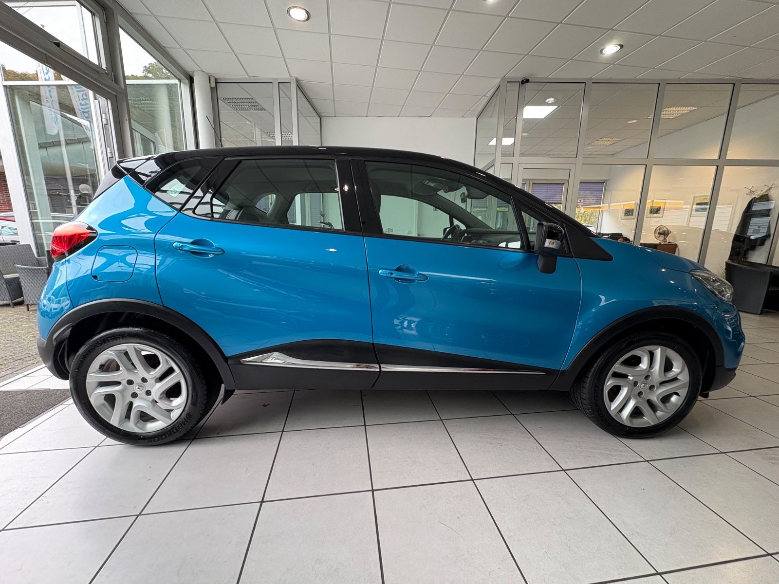 Fahrzeugabbildung Renault Captur Luxe *RÜCKFAHRKAMERA*