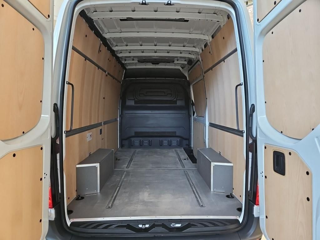 Fahrzeugabbildung Mercedes-Benz Sprinter 317 Kasten L2H2 SHZ 360° Navi Schwings.