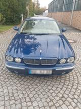 Jaguar XJ 4,2 V8 Benzin - gebrauchte Jaguar XJ aus dem Jahr 2005
