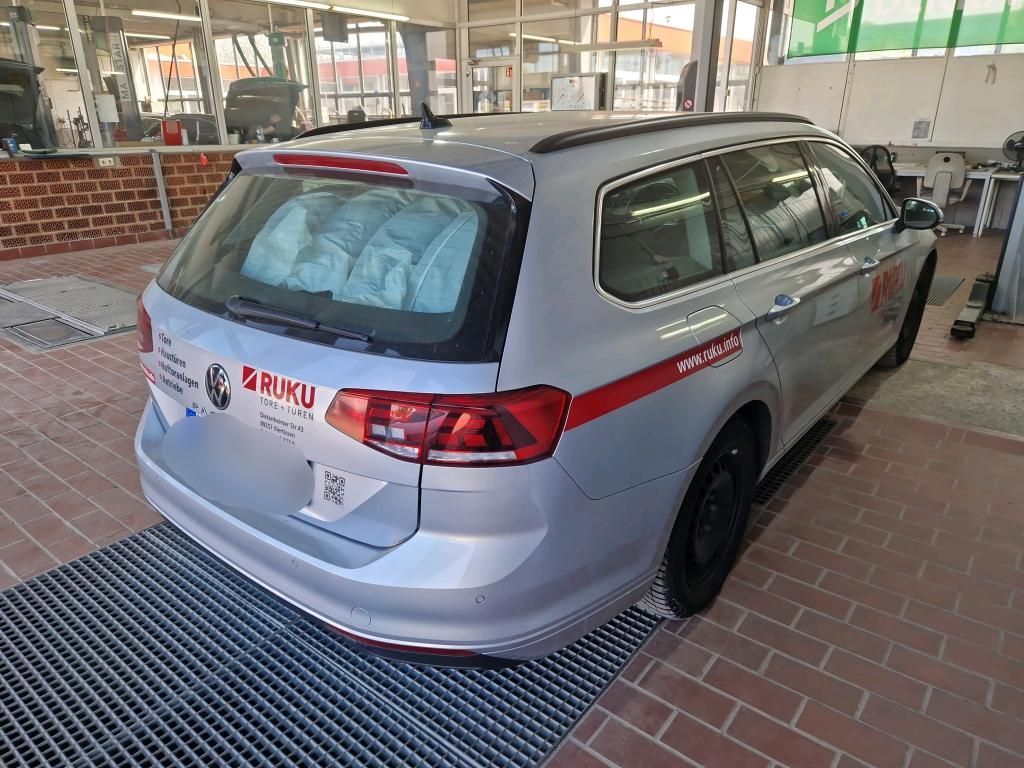 Volkswagen Passat Variant 2.0 TDI SCR DSG Business|NAVI|R-C imagem 3