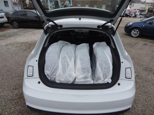 Fahrzeugabbildung Audi A1 Sportback/Garantie/SitzH/Tempomat/