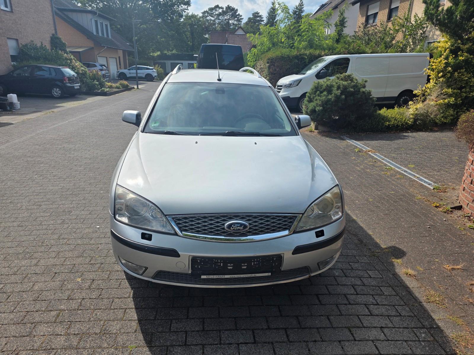 Ford Mondeo 2006 — rear view