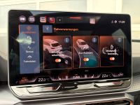 Cupra Leon ST VZ 2.0 TSI  DSG 4Drive PANO AHK GAR 2030 bei Autohaus Landmann & Maier OHG