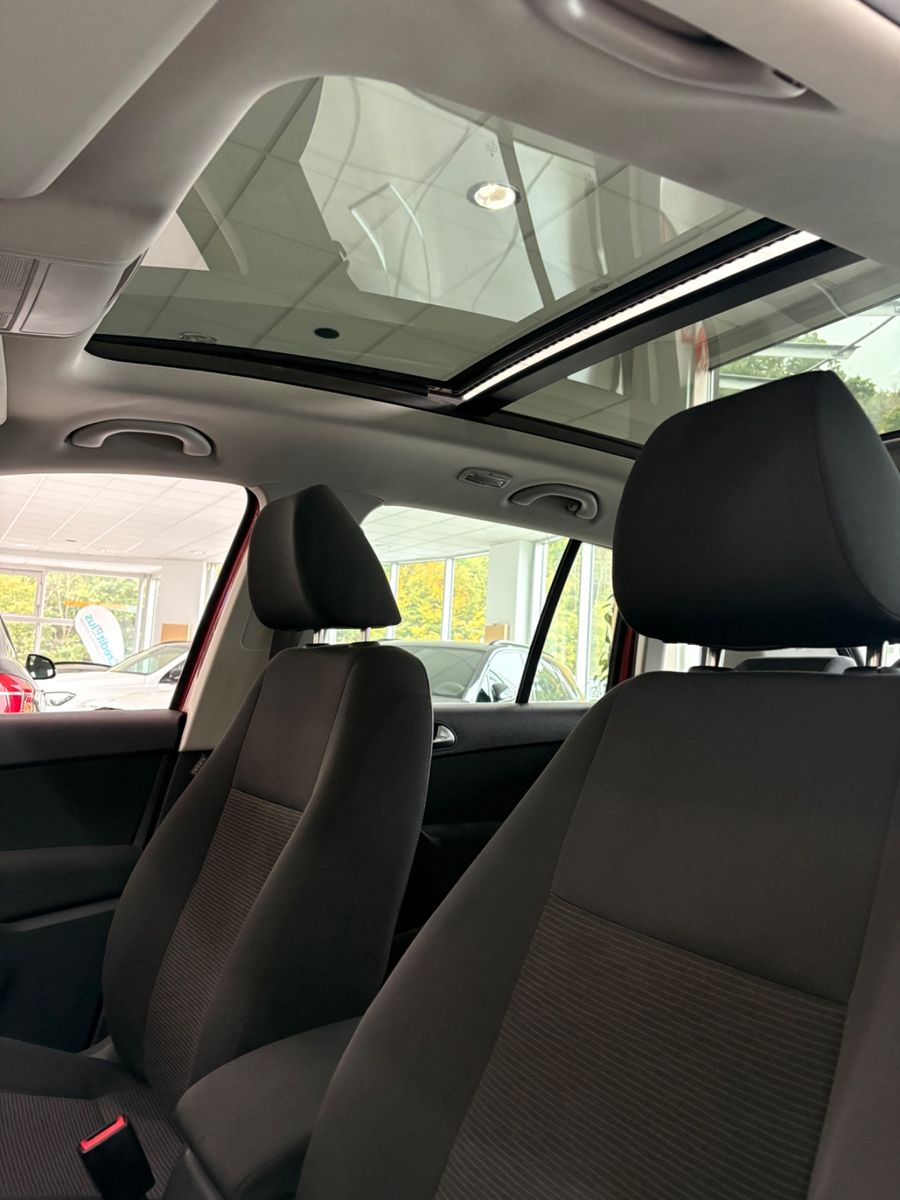 Fahrzeugabbildung Volkswagen Tiguan Trend & Fun BMT *PANORAMADACH*1.HAND*