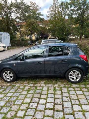 Opel Corsa .1.4 D.benziner 111 Jahre Editi...