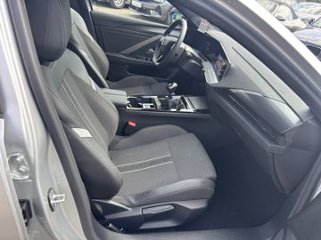 Bild 11 Opel Astra GS NAVI/SHZ+LHZ/PDC vo+hi+360Cam