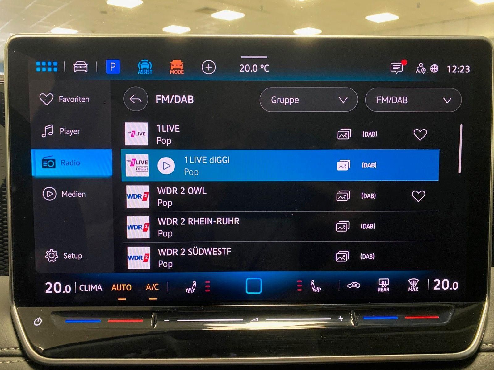 Fahrzeugabbildung Volkswagen Tiguan 1.5 eTSI LIFE PLUS+ DSG +ACC+LED+NAVI+KAM