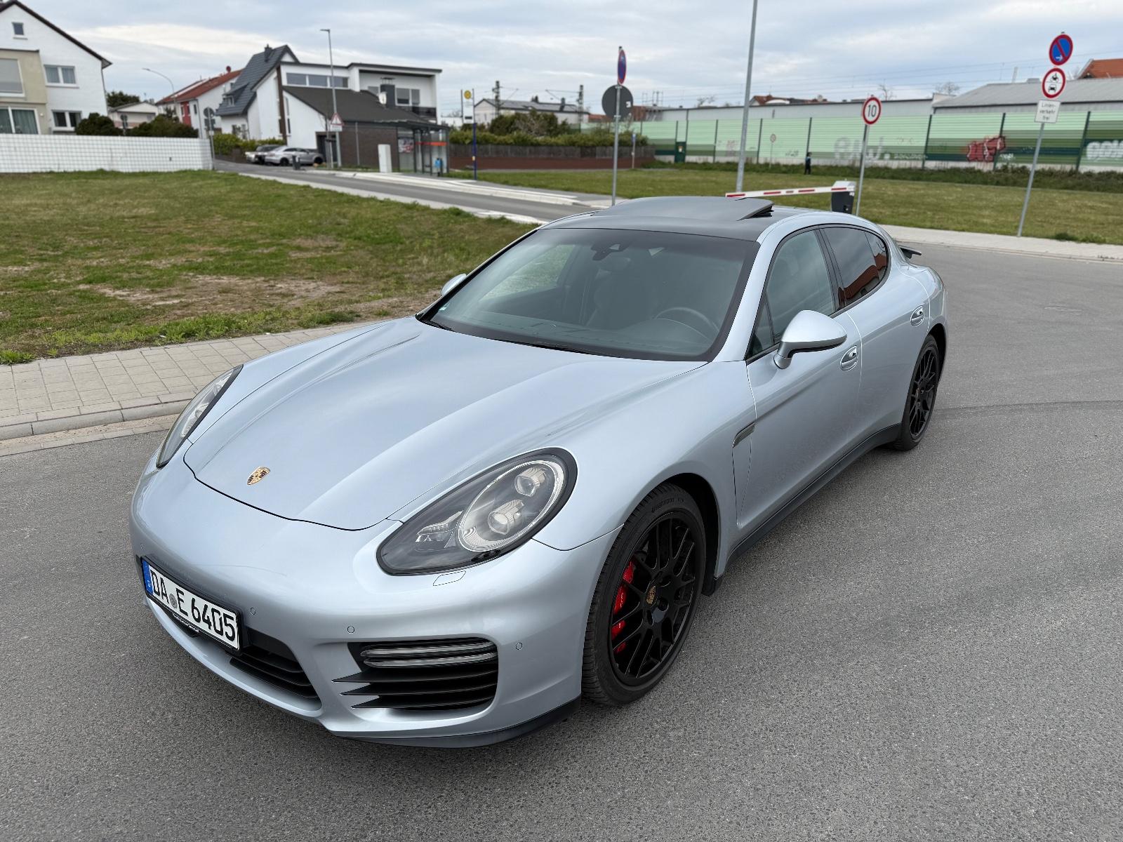 Porsche Panamera GTS *DEUTSCHES FAHRZEUG*