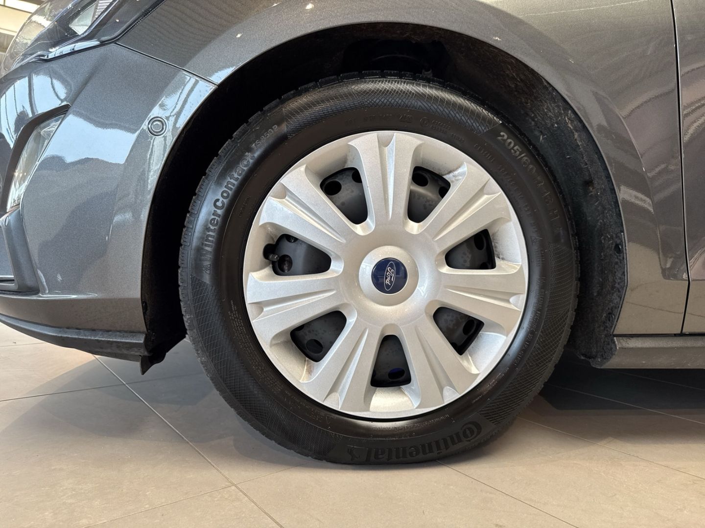 Fahrzeugabbildung Ford Focus Turnier Cool & Connect 1.0 EcoBoost Mild-H