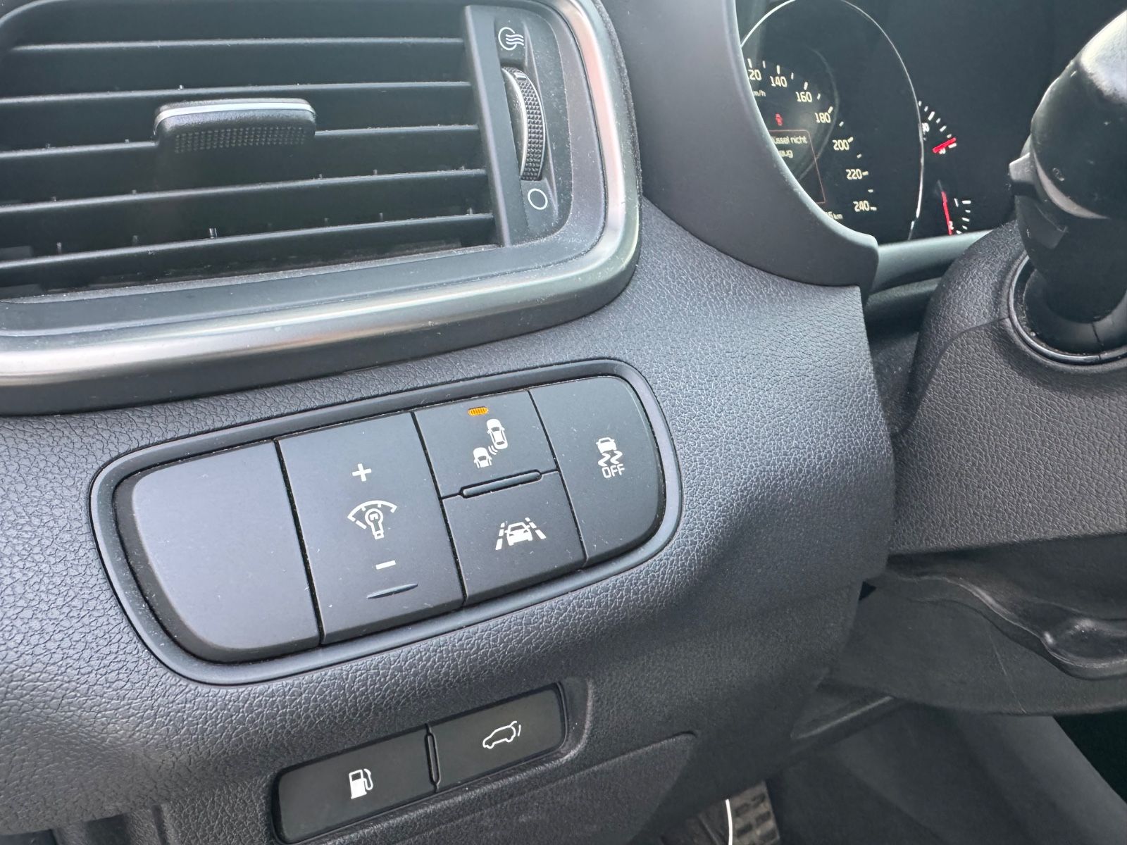 Fahrzeugabbildung Kia Sorento Platinum 4WD*LEDER*ACC*XENON*360°KAM*LED