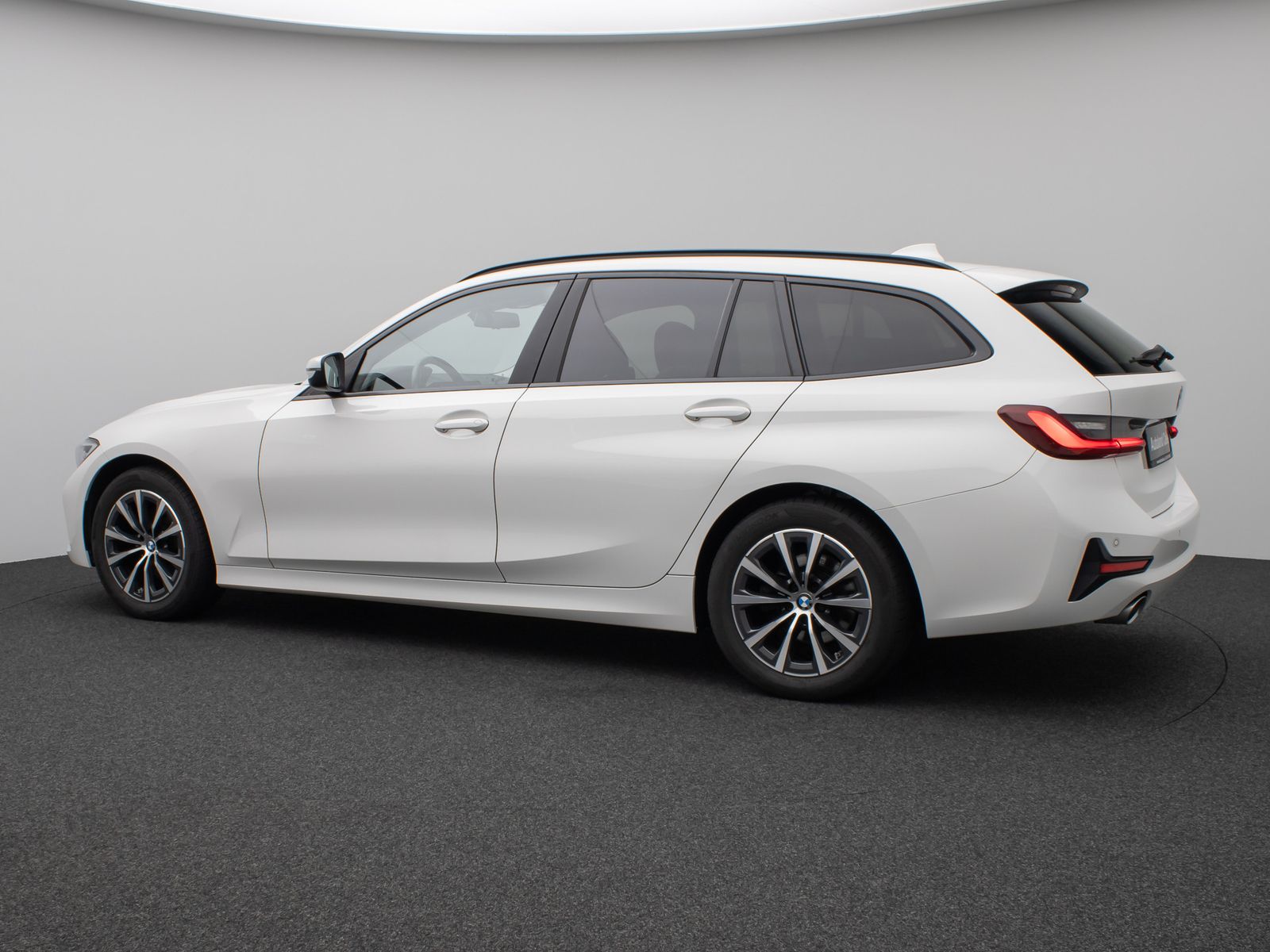 Fahrzeugabbildung BMW 320d xD Alarm DAB Standhzng Panorama Sportsitz