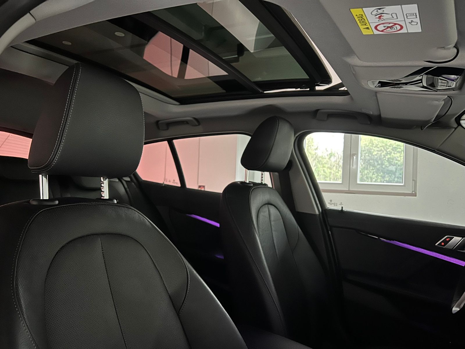Fahrzeugabbildung BMW 120 d xDrive LUXURY LINE/LED/HuD/VRTL PIT/PANO
