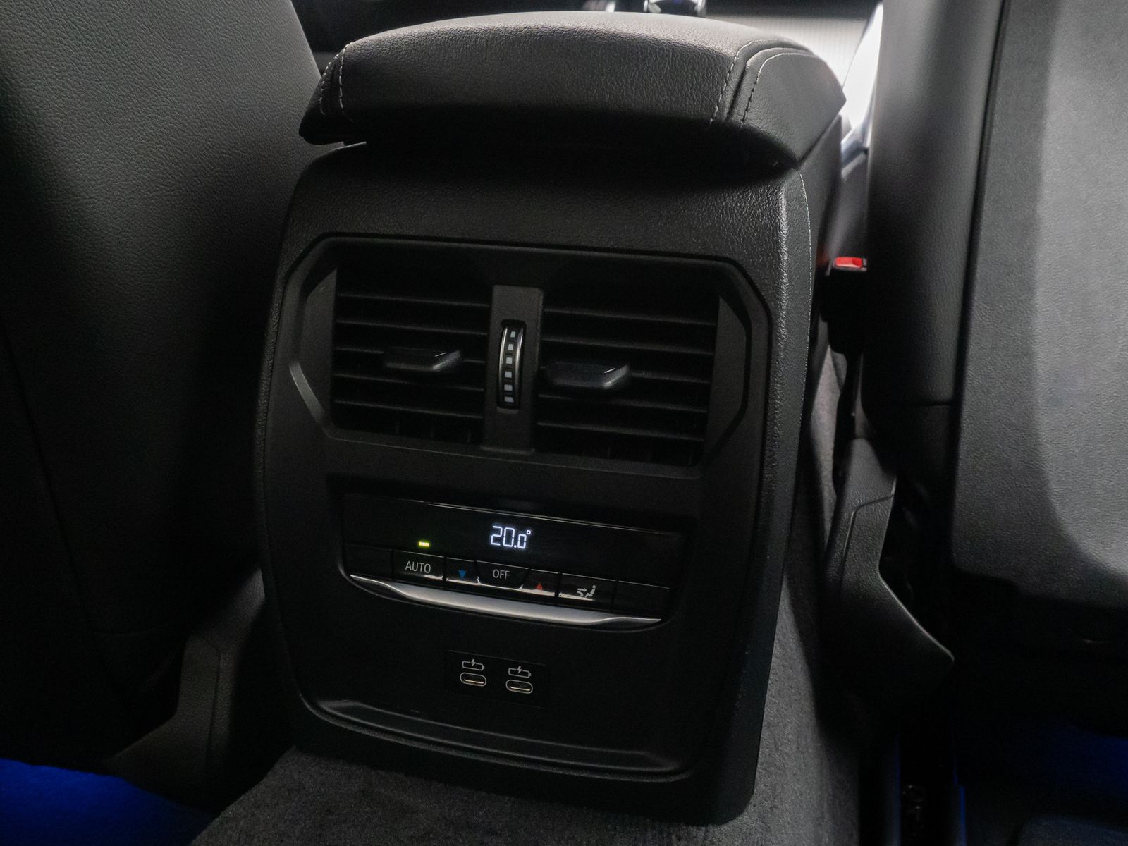 Fahrzeugabbildung BMW 420i xD Coupé M Sport Kamera DAB HiFi Leder 18"