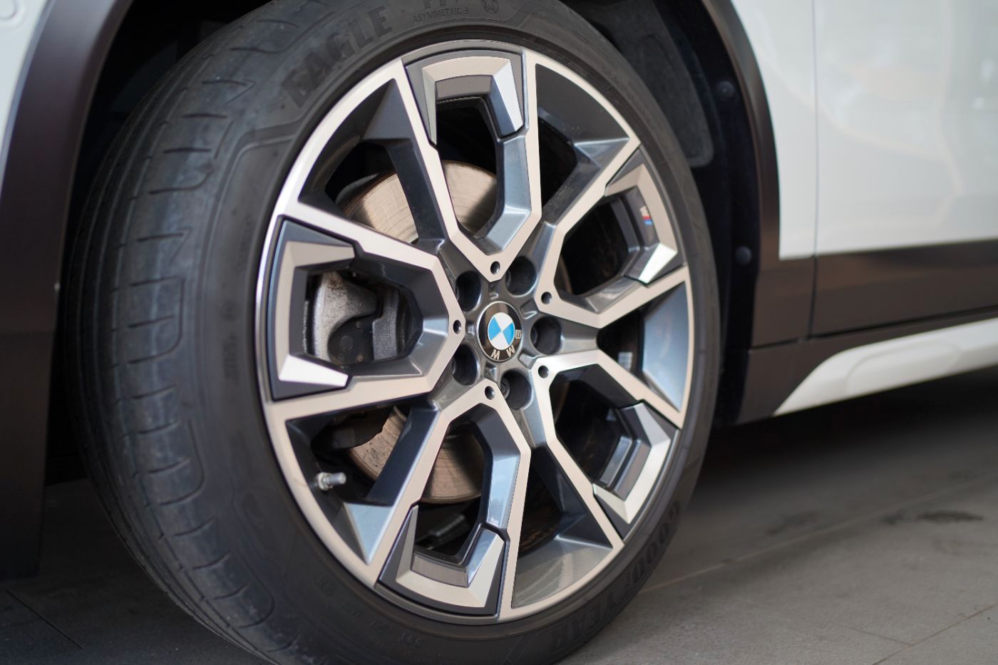 Fahrzeugabbildung BMW X2 xDrive20i M Sport Mesh Edition +LED+Navi+Lede