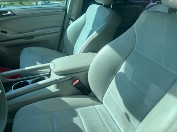 Mercedes ML 350 - 8