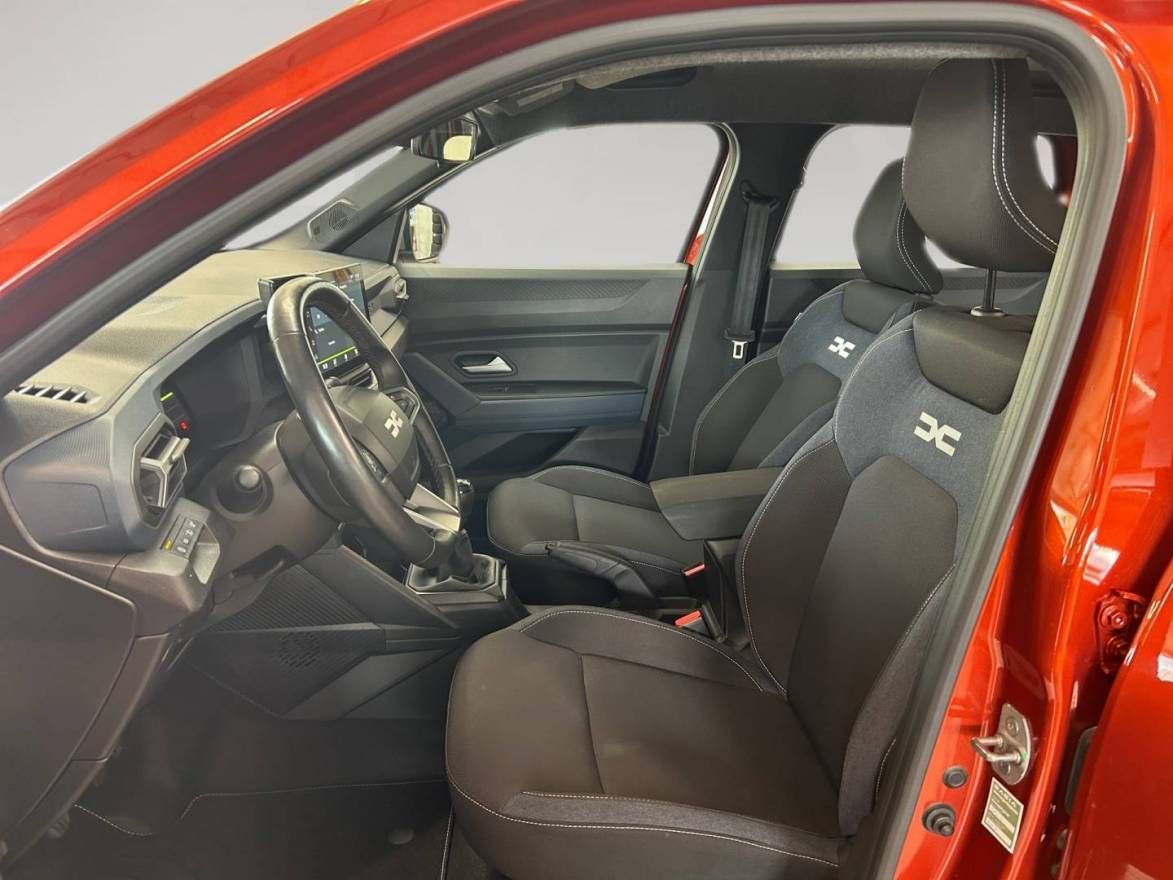 Fahrzeugabbildung Dacia Neuer Dacia Duster Expression ECO-G 100