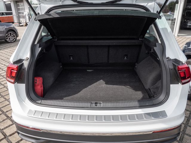 Tiguan 2.0 TDI Active KAMERA NAVI AHK ACC LED
