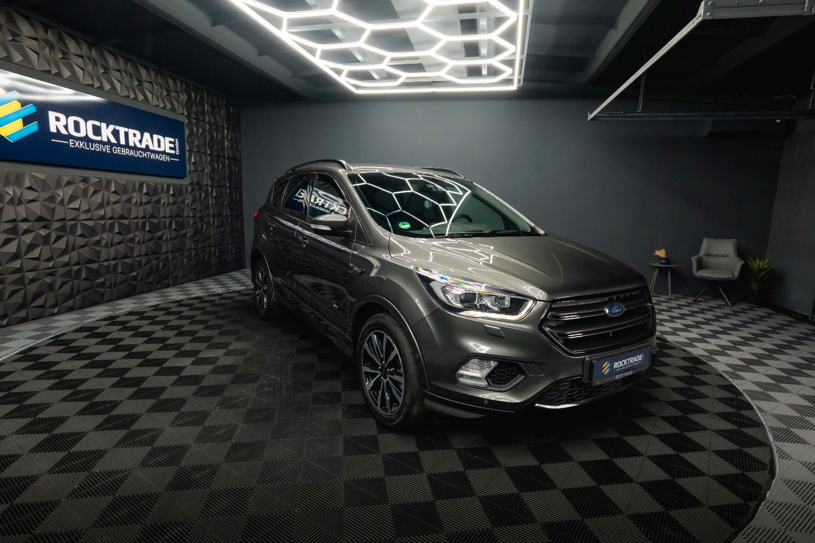 Fahrzeugabbildung Ford Kuga ST-Line 2.0 TDCi 4x4 *LED*Kamera*ACC*DAB*