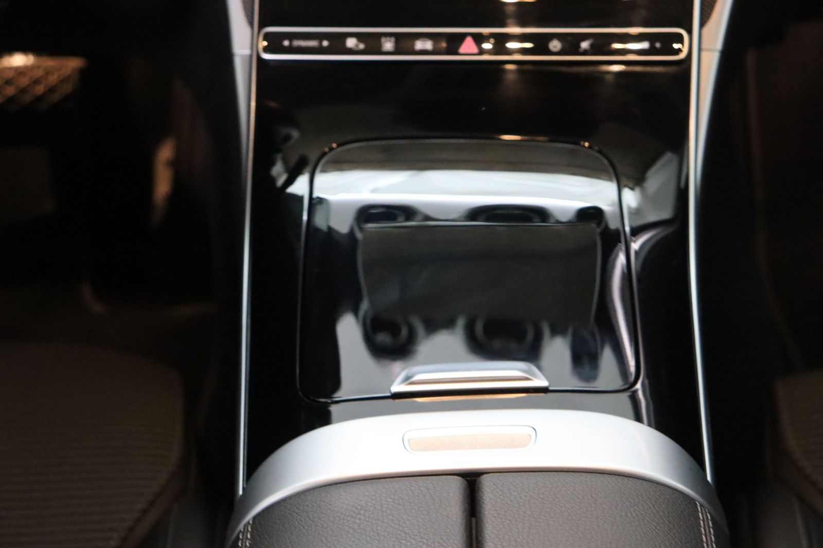 Fahrzeugabbildung Mercedes-Benz C 220 T d 4Matic Standhzg. * LED *