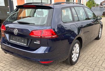 Volkswagen Golf - 8