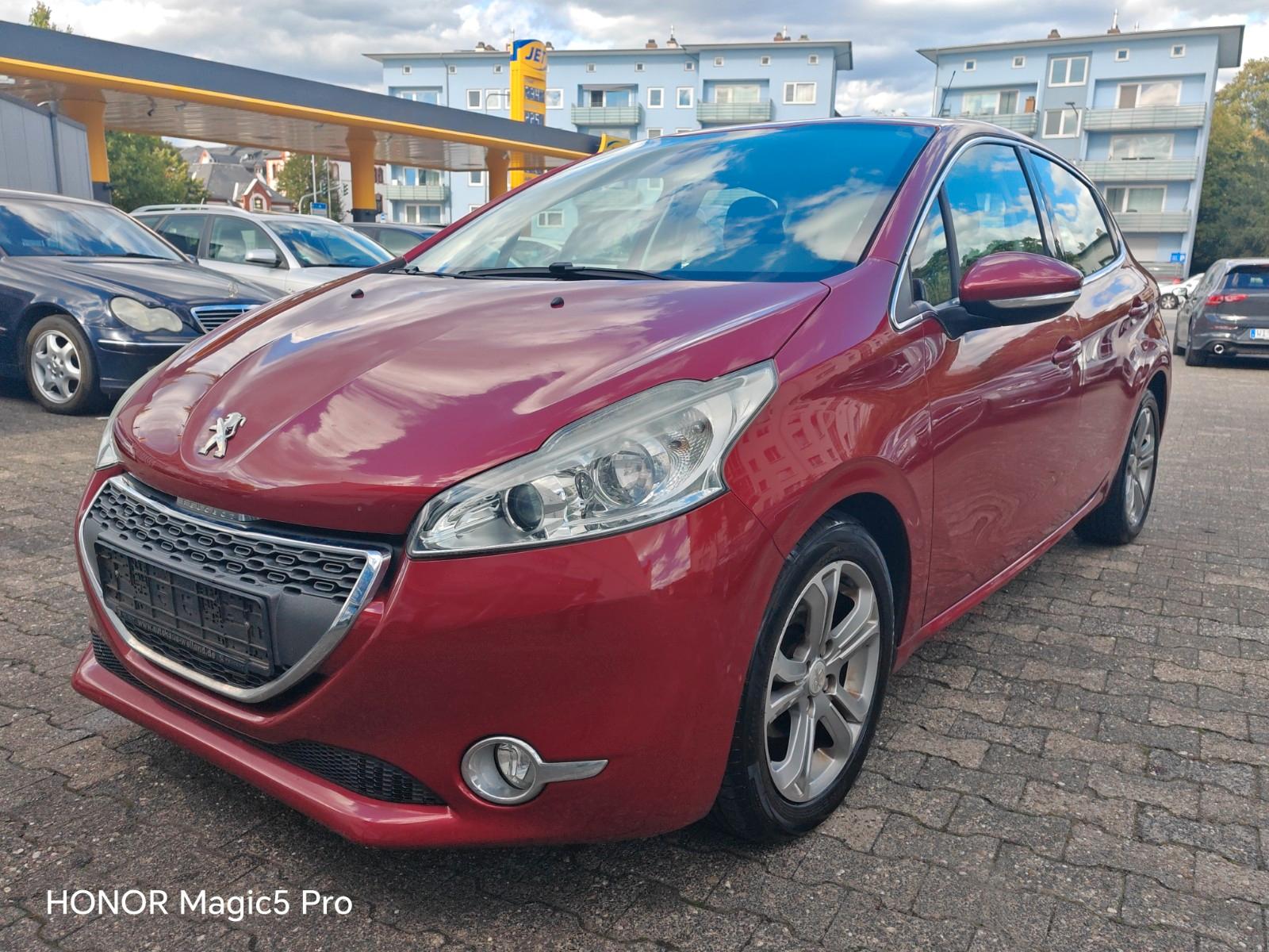 Peugeot 208  1.6  Allure
