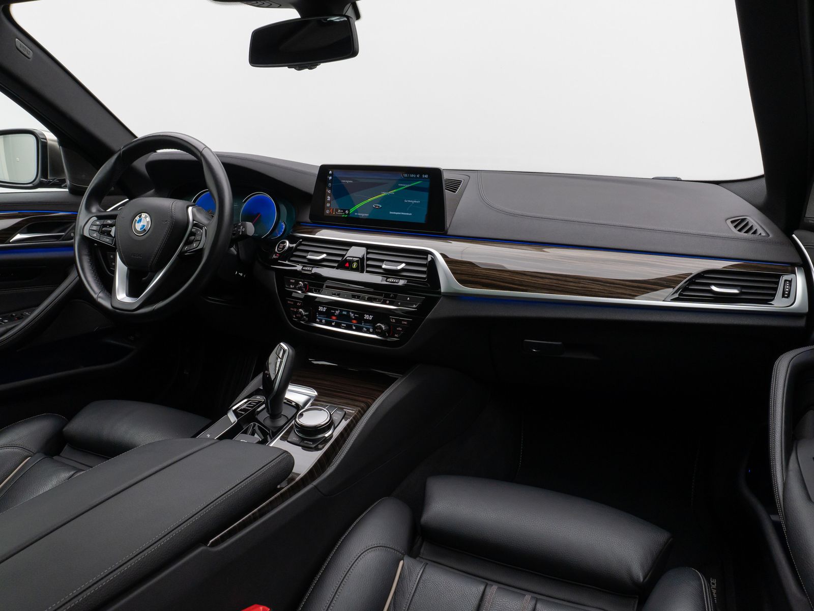 Fahrzeugabbildung BMW 540i xD Luxury Line Panorama Kamera HUD DAB H/K