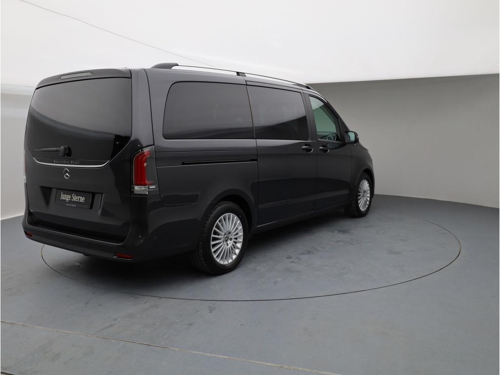 Mercedes-Benz V 220
